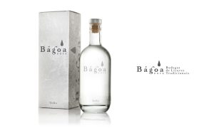 botella vodka Bágoa Doce
